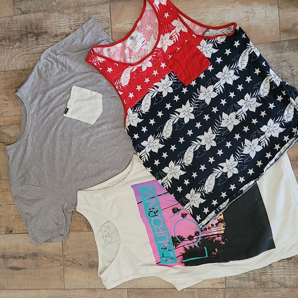 Bundle of 3 On The Byas Hurley Tanks and Tees size Medium
